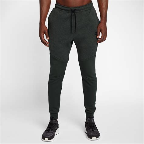 nike tech donkerrood|Nike tech fleece joggers.